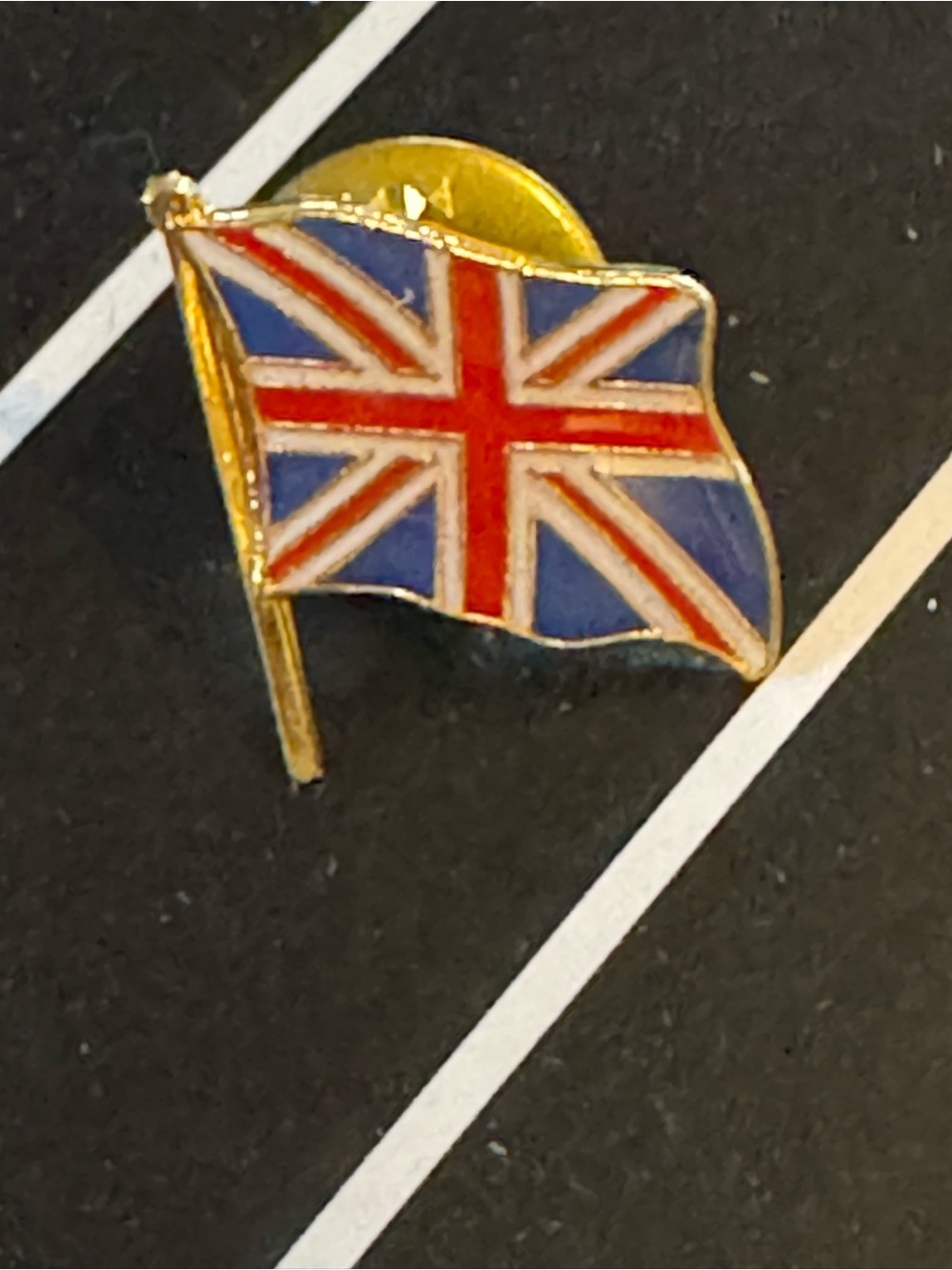 Union Jack Flag Enamel Pin - Red, Blue, White